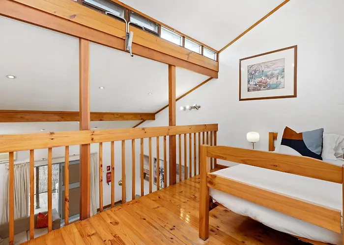 11 Cottesloe - Steps From Beach - Sleeps 3
