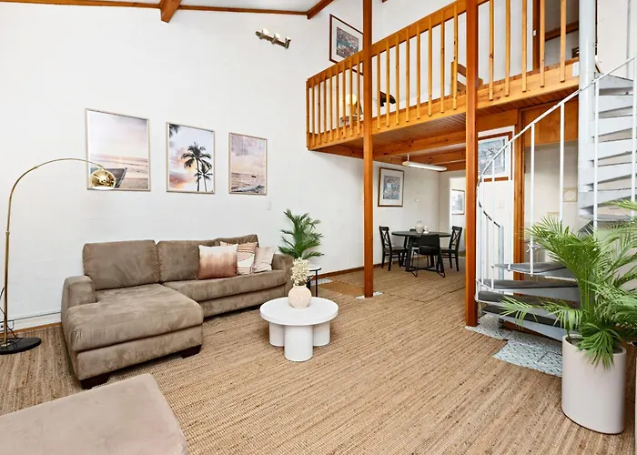11 Cottesloe - Steps From Beach - Sleeps 3